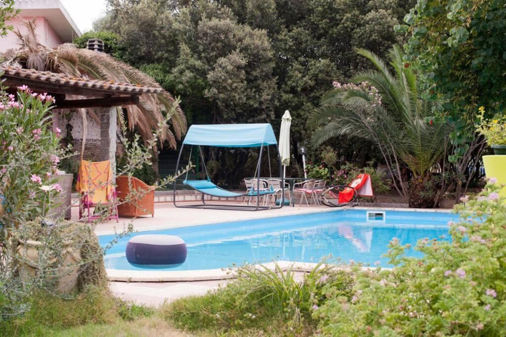 Loft Mansardato Con Giardino E Piscina In Villa Privata Loft With Garden And Swimming Pool In A Private Villa Сесту Экстерьер фото